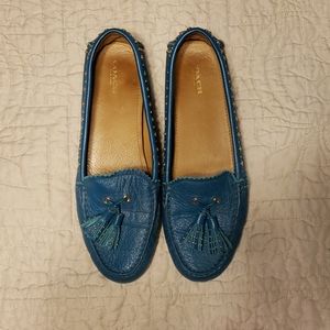 Used Coach 10 Turquoise loafers with gold accents
